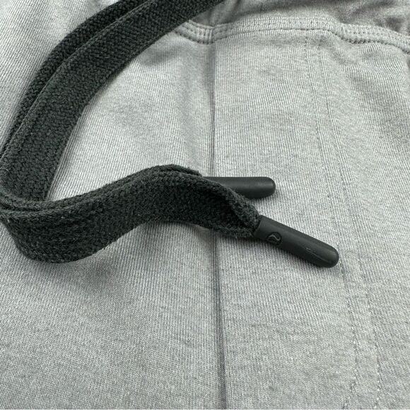 Lululemon Shorts    - Picture 5 of 7